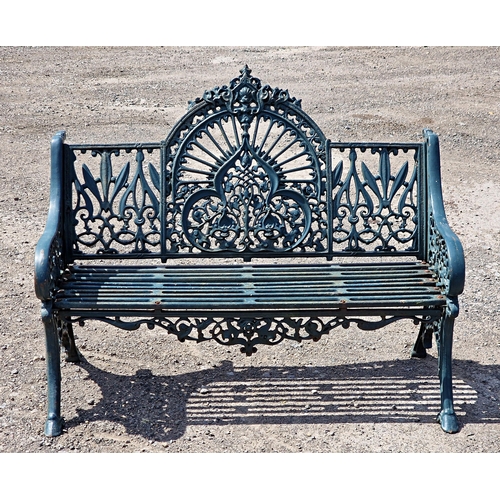 1272 - Good quality Victorian style painted cast iron peacock pattern garden bench in the manner of Pierce ... 