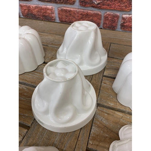 2288 - Kitchenalia - quantity of Shelley white ceramic jelly moulds (7)