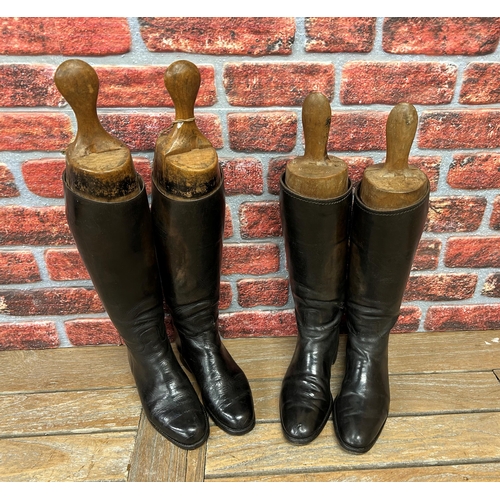 333 - Two pairs of black leather riding boots with wooden shoes lasts, size 11 (2)