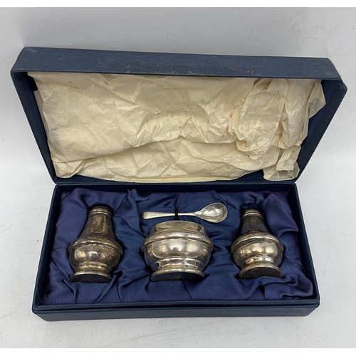 163 - Cased three piece silver cruet with original mustard spoon, maker C Ltd, Birmingham 1991, 3oz approx... 