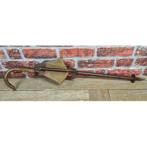 339 - Late 19th century folding hunting stool walking stick having wooden crook handle with leather and ca... 