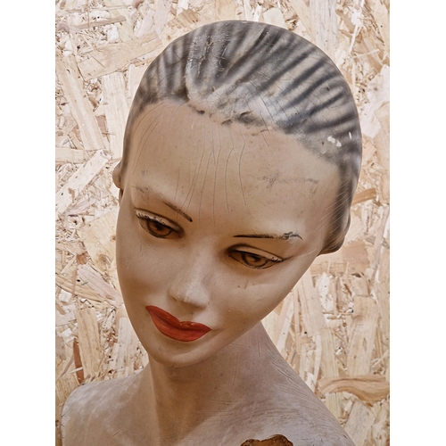 2511 - Period Art Deco Jacoll Hats display bust, 41cm high