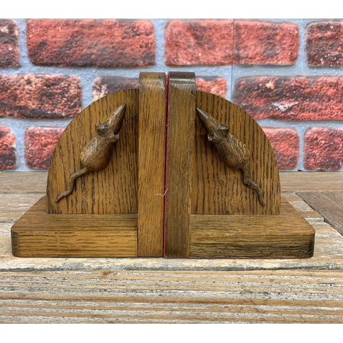 2186 - Pair of oak bookends with a Mouse carved on each side, H16cm x W14cm