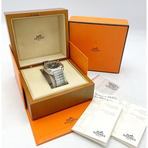 15 - Good quality Hermes Espace 'Clipper' stainless steel gents watch, 38mm case, digital dial with polis... 