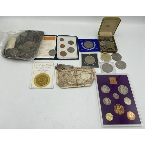 243 - Large collection of coinage to include George and later pennies, various crowns, decimal set etc (la... 