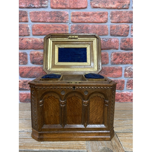 2189 - Victorian Gothic revival oak work box jewellery box, with silk lining and inner compartments,  W32cm... 