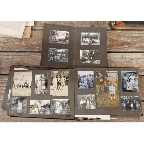 601 - A large collection of early vintage photographs, dating from the late 1800s to the 1970s, to include... 