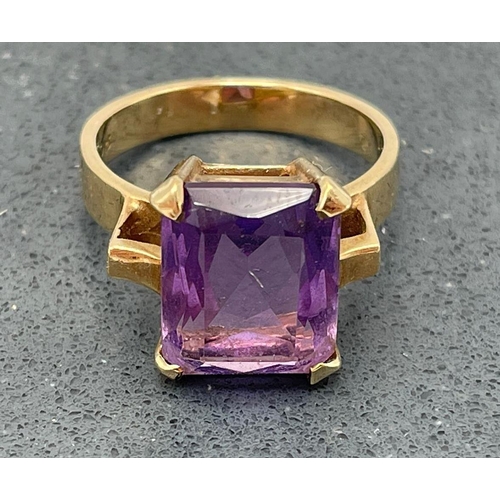 58 - 9ct amethyst cocktail ring, stone 14 x 11mm, size O/P, 5.2g