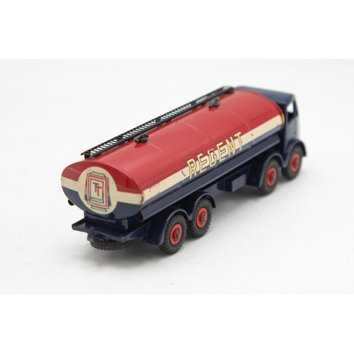 3006 - Dinky Toys No. 942 Foden 14-Ton Tanker 