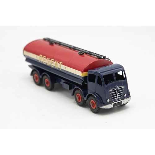 3006 - Dinky Toys No. 942 Foden 14-Ton Tanker 