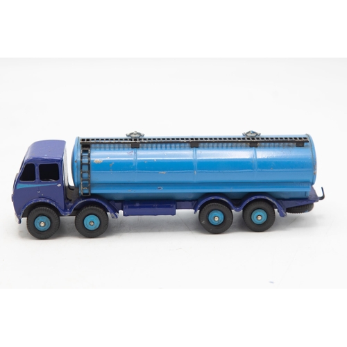 3009 - Dinky Supertoys No. 504 Foden 14-Ton Tanker. Two-tone blue and 1st-type grille and cab. Model in ver... 