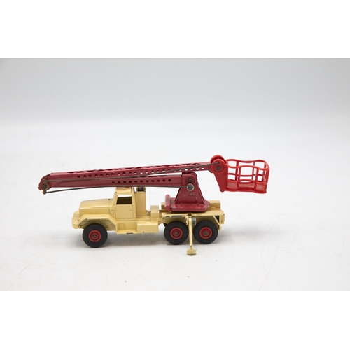 3011 - Dinky Supertoys No. 977 - Commercial Servicing Platform Vehicle. Scarce model in good condition (wit... 