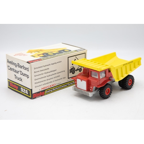 3014 - Dinky Toys  No. 924 Aveling-Barford 'Centaur' Dump truck, near mint and boxed.