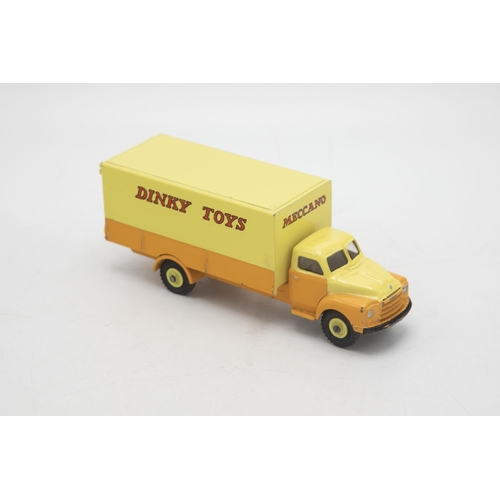 3016 - Dinky Supertoys 930 Bedford Pallet Jekta Van with windows, showing the very beginning of Britain's p... 