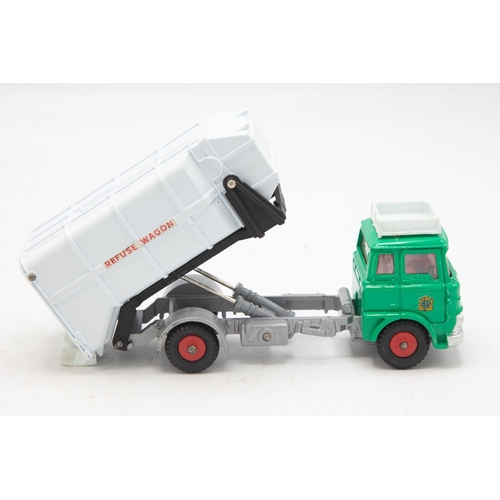 3018 - Dinky Supertoys 978. Refuse Wagon with fore and aft tipping actions. Just like the real thing! Two d... 