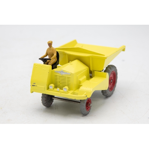 3021 - Dinky Supertoys No. 962 - Muir-Hill Dumper Truck, Mint model in very, near mint Box