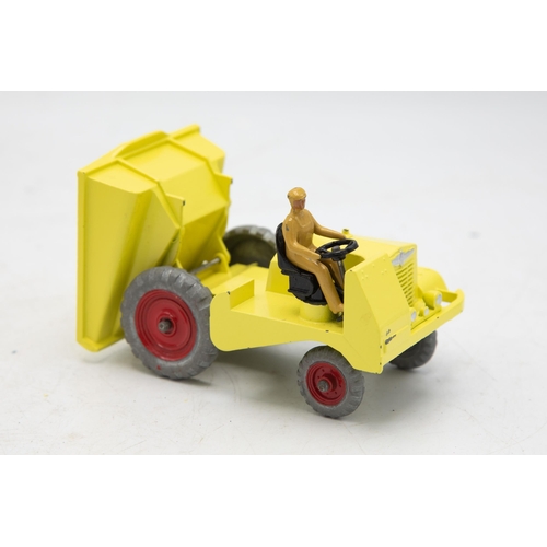 3021 - Dinky Supertoys No. 962 - Muir-Hill Dumper Truck, Mint model in very, near mint Box