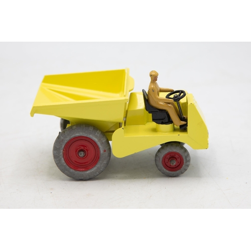 3021 - Dinky Supertoys No. 962 - Muir-Hill Dumper Truck, Mint model in very, near mint Box