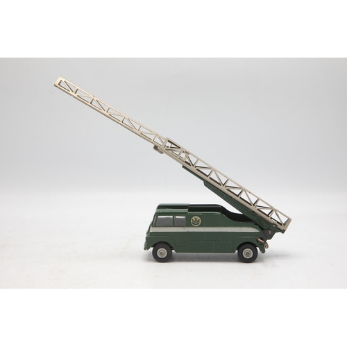 3030 - Dinky Supertoys 969 BBC TV Extending Mast Vehicle, with inner card plinth, includes original top of ... 