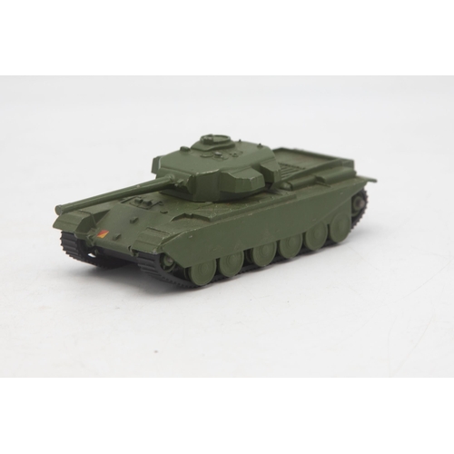 3032 - Dinky Toys 651 Centurion Tank, clean example on original rubber tracks, split on one corner of box, ... 