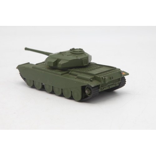 3032 - Dinky Toys 651 Centurion Tank, clean example on original rubber tracks, split on one corner of box, ... 