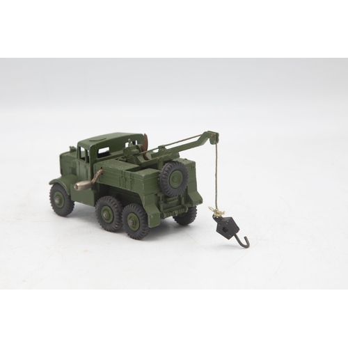 3033 - Dinky Toys 661 Recovery Tractor, military breakdown truck by Scammell, split on one corner of box, e... 