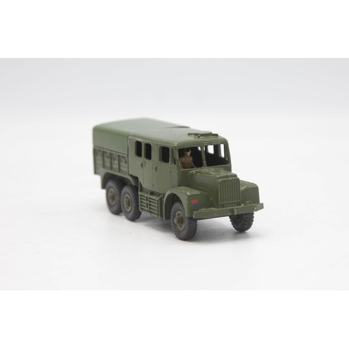 3034 - Dinky Toys 689 Medium Artillery Tractor, good striped box (split on one corner) minor playwear, exce... 