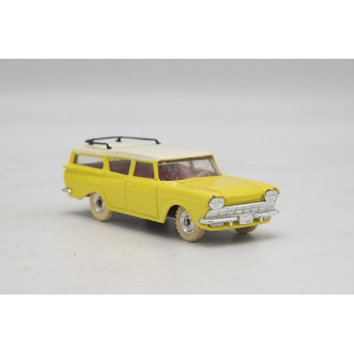 3052 - Dinky Toys 193 Rambler Cross Country Station Wagon, very near mint and boxed (three tiny chips)