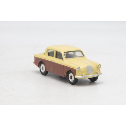 3054 - Dinky Toys 168 Singer Gazelle, two-tone, spun hubs version, incorrect box colour spot , mint and box... 