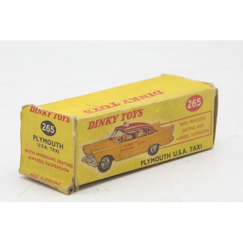 3057 - Dinky Toys 265 Plymouth U.S.A Taxi, Plymouth Plaza, near mint and boxed