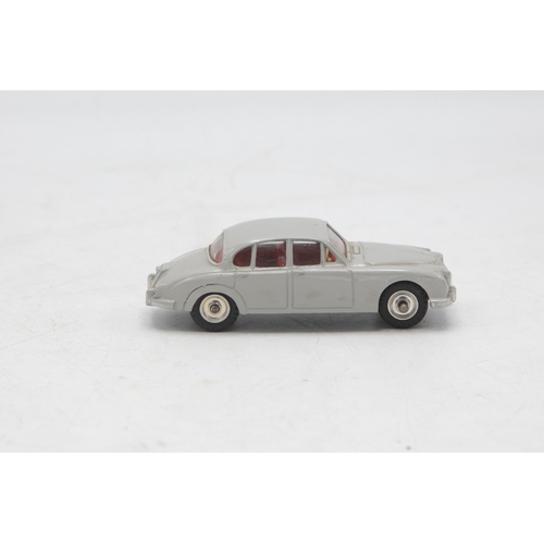 3062 - Dinky Toys 195 Jaguar 3.4 Saloon, spun hubs, correct grey colour spot, mint and boxed