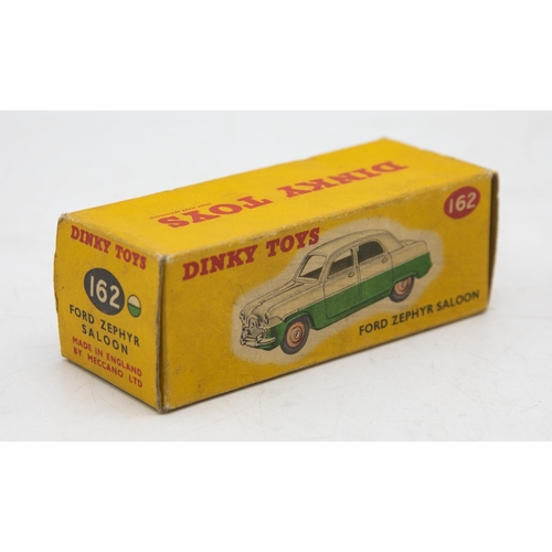 3067 - Dinky Toys  162, Ford Zephyr Saloon, green and cream, crisp box with correct colour spot, tiny chips... 