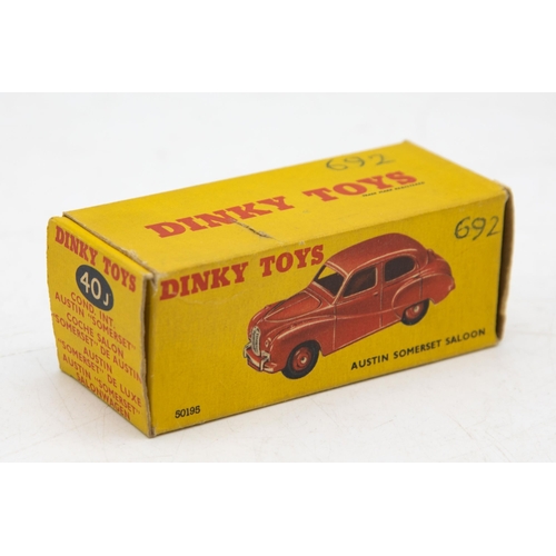 3068 - Dinky Toys 40J Austin Somerset Saloon, red, crisp box ,very early issue (old 1940s numbering system)... 