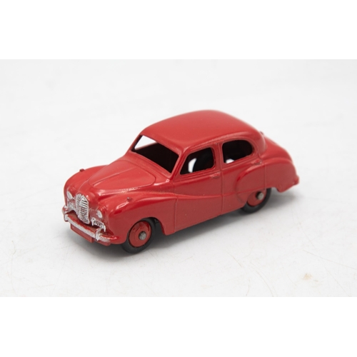 3068 - Dinky Toys 40J Austin Somerset Saloon, red, crisp box ,very early issue (old 1940s numbering system)... 