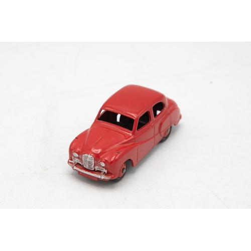 3068 - Dinky Toys 40J Austin Somerset Saloon, red, crisp box ,very early issue (old 1940s numbering system)... 