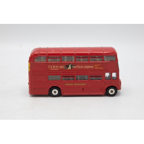 3084 - Dinky Toys 289 Routemaster Bus 221 to Kings Cross, scarce-ish model with fabulous period 1960s Londo... 