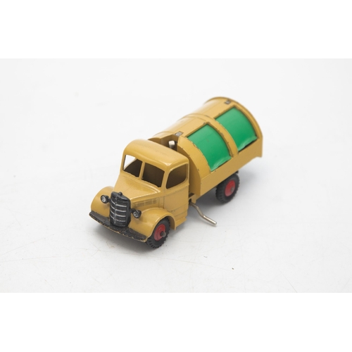 3099 - Dinky Toys 252- Refuse Wagon, a Bedford chassis, crisp box with minor creasing and one small end-fla... 