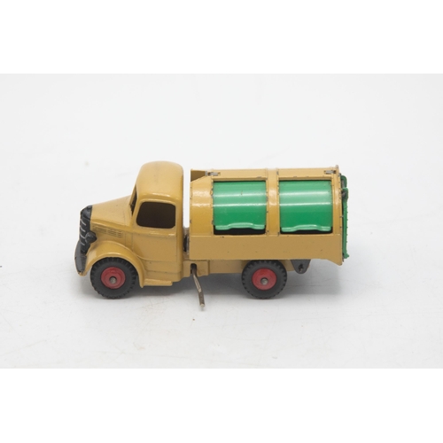 3099 - Dinky Toys 252- Refuse Wagon, a Bedford chassis, crisp box with minor creasing and one small end-fla... 