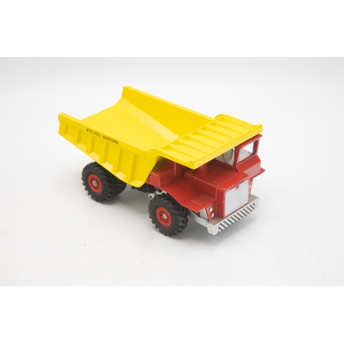 3105 - Dinky Toys 924 Aveling-Barford 'Centaur' Dump Truck. With simulated HYDRAULIC TIPPING action. Plus a... 