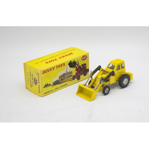 3106 - Dinky Toys 437 Muir-Hill 2/WL Loader, Yellow, great model of this iconic mechanical shovel with 'Tay... 