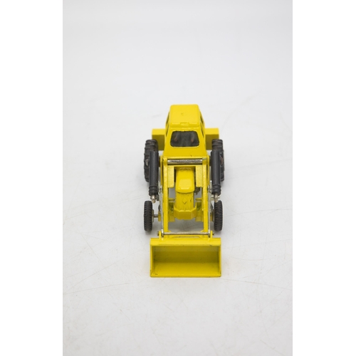 3106 - Dinky Toys 437 Muir-Hill 2/WL Loader, Yellow, great model of this iconic mechanical shovel with 'Tay... 