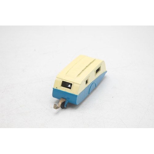 3116 - Dinky Toys 190 Caravan, very near mint (two chips), crisp clean excellent box with correct colour sp... 