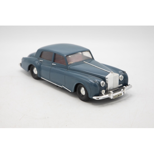 3133 - Tri-ang Minic Electric Rolls Royce Silver Cloud M103, grey/blue, 1/20 scale, in original Harlequin-t... 