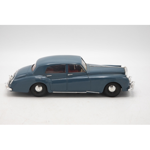 3133 - Tri-ang Minic Electric Rolls Royce Silver Cloud M103, grey/blue, 1/20 scale, in original Harlequin-t... 