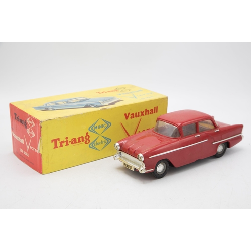 3134 - Tri-ang Minic Electric Vauxhall Victor M 006, 1/20 scale, in excellent condition, small piece missin... 