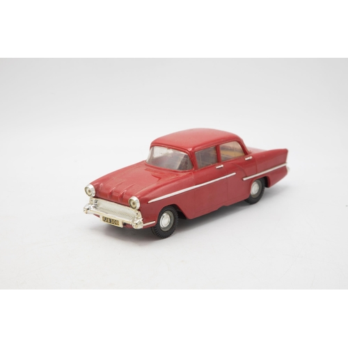 3134 - Tri-ang Minic Electric Vauxhall Victor M 006, 1/20 scale, in excellent condition, small piece missin... 