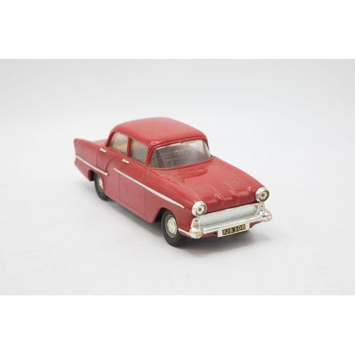 3134 - Tri-ang Minic Electric Vauxhall Victor M 006, 1/20 scale, in excellent condition, small piece missin... 