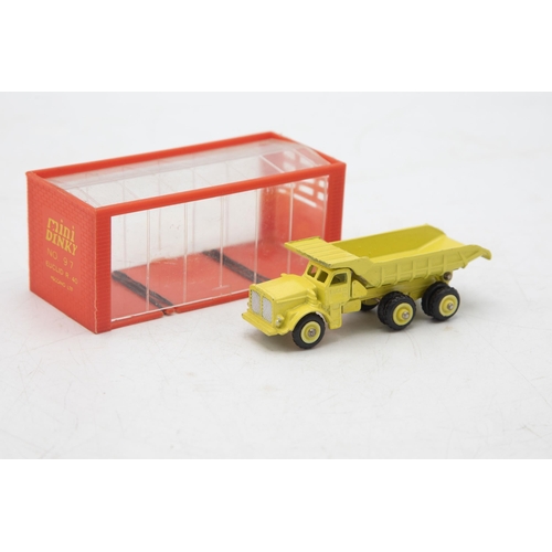 3137 - Dinky Toys mini Dinky 97, Euclid R-40, garage 'box' strap-down fastenings present, 1/64 scale, near ... 