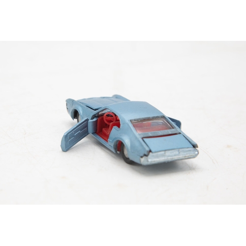 3141 - Dinky Toys mini Dinky 22 Oldsmobile Toronado, garage 'box' strap-down fastening is present, plastic ... 