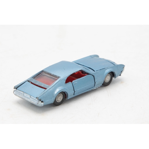 3141 - Dinky Toys mini Dinky 22 Oldsmobile Toronado, garage 'box' strap-down fastening is present, plastic ... 